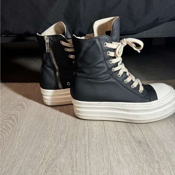 Rick Owen’s DRKSHDW chunky sole high top trainers - Picture 4 of 6